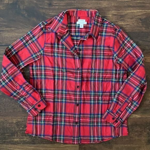 LL Bean Women's Scotch Plaid Flannel Shirt, Relaxed - Picture 5 of 6